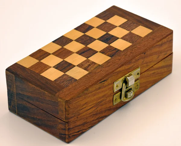 Satranç tahtası kutusu