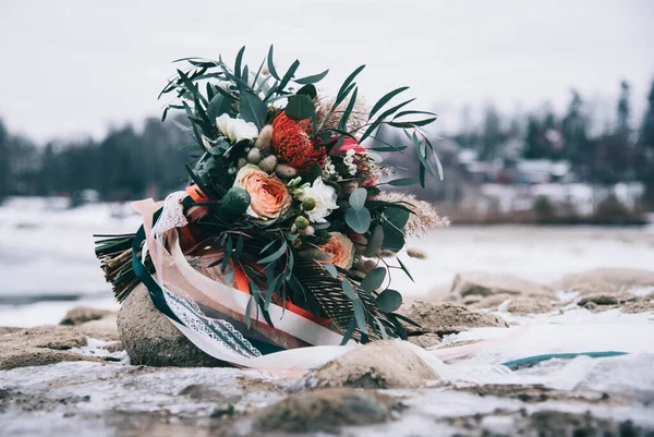 Karda düğün buketi