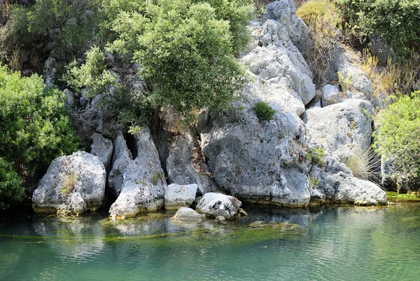 Rock Nehri yakınında