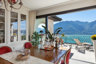 Klasik dekor iç, yemek odası