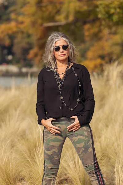 Portraits of women in outdoors — Stock Photo, Image