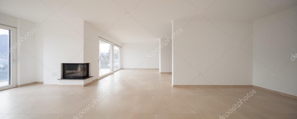 interieur van nieuw appartement, lege woonkamer, plavuizen vloer ... interieur van nieuw appartement, lege woonkamer, plavuizen vloer ...