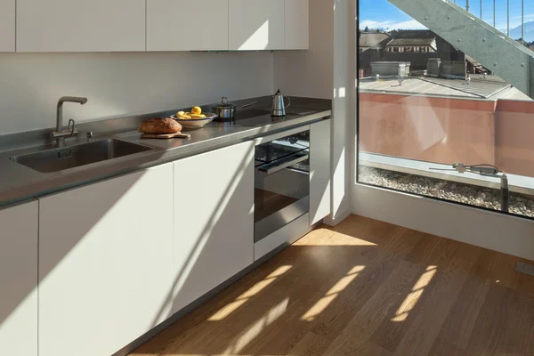 Interior, white domestic kitchen — Stock Photo, Image