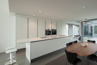 Yemek odası modern bir evin