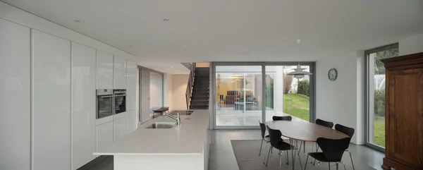 Modern white kitchen — Stock Photo, Image