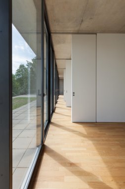 Modern binanın koridoru