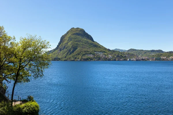 Jezioro Lugano, Szwajcaria — Zdjęcie stockowe