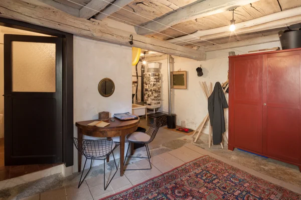 Bir şekilde döşenmiş ev vintage, giriş — Stok fotoğraf