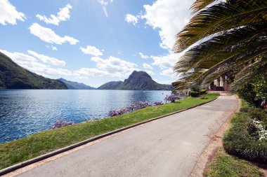Görünümü Lugano Gölü