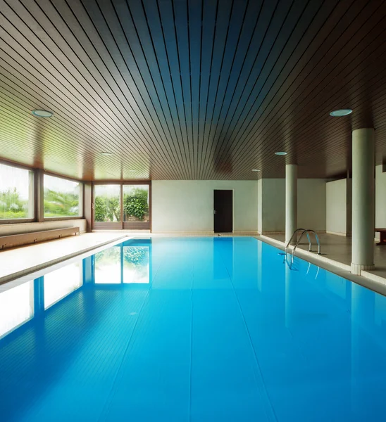 Pool in the interiors — Stock Photo, Image