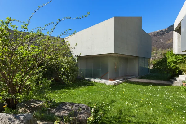 Maison en béton, extérieur — Photo