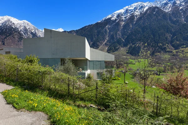 Maison en béton, extérieur — Photo