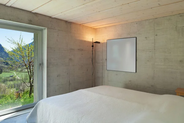 Modern chalet, yatak odası — Stok fotoğraf