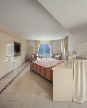 Evin konforlu yatak odası