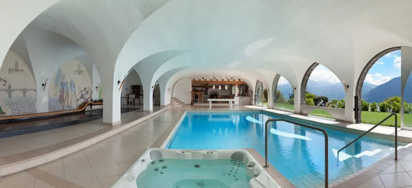 Indoor swimming pool of a villa — Stock Photo, Image