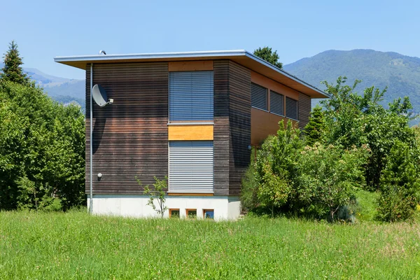 Eco house, outdoors — Stock Photo, Image