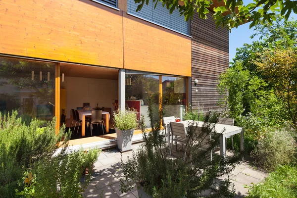 Maison en bois, extérieur — Photo