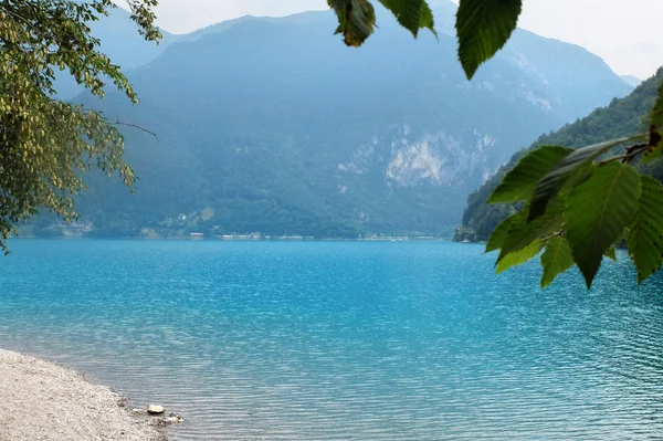 Trentino dağ gölü — Stok fotoğraf