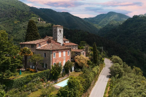 House Cottage Middle Summer Beautiful Garden Swimming Pool Tuscany Place — Stock Photo, Image