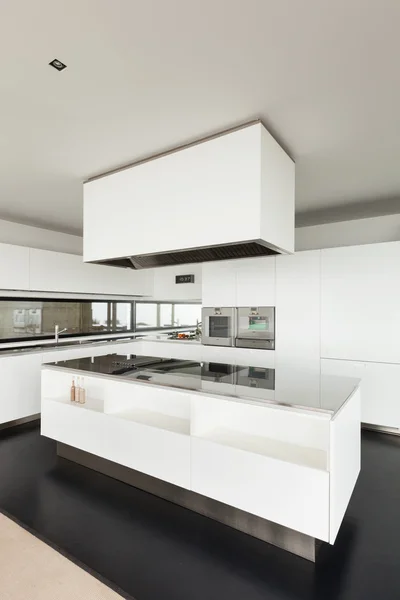 Modern villa, kitchen — Stock Photo, Image