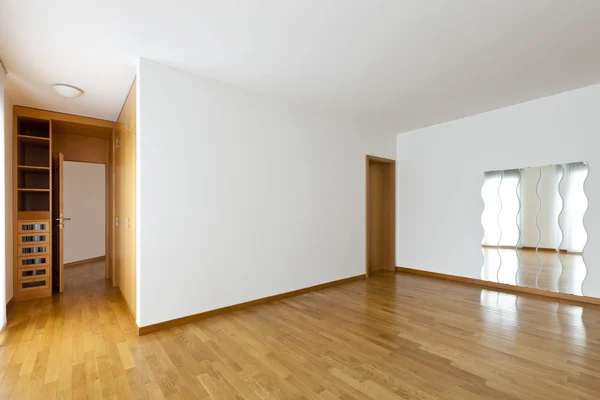 Piękny apartament, pustym pokoju — Zdjęcie stockowe