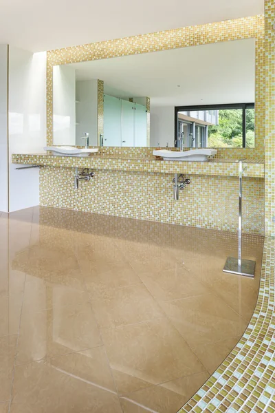 Arredamento villa moderna, bagno — Foto Stock