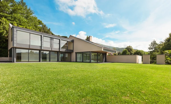 Schöne Villa, im Freien — Stockfoto