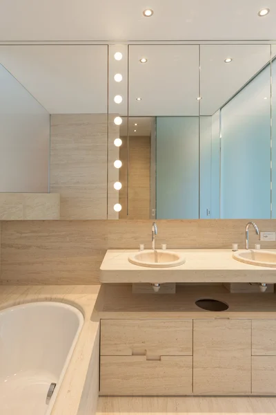 Bagno di lusso minimo — Foto Stock