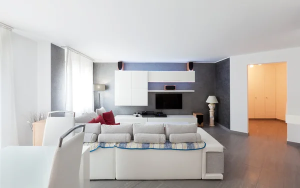 Interno residenziale di casa moderna — Foto Stock