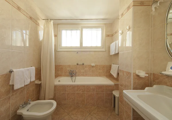 Banheiro estilo clássico — Fotografia de Stock