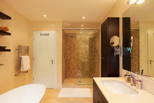 Modern banyo — Stok fotoğraf