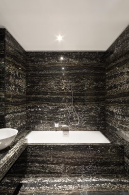 Rahat banyo iç