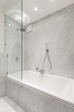 Modern banyonun içi.