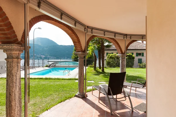 Schönes Haus, Veranda Blick — Stockfoto