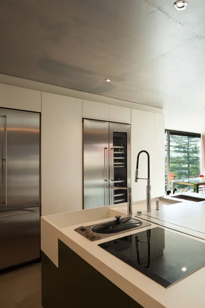 Interior casa moderna, cozinha — Fotografia de Stock