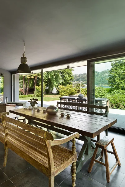 Interieur, moderne huis, eetkamer — Stockfoto