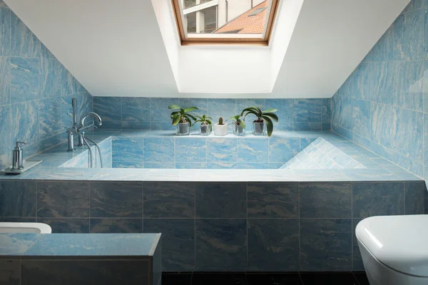 Belső, kék fürdőszoba — Stock Fotó