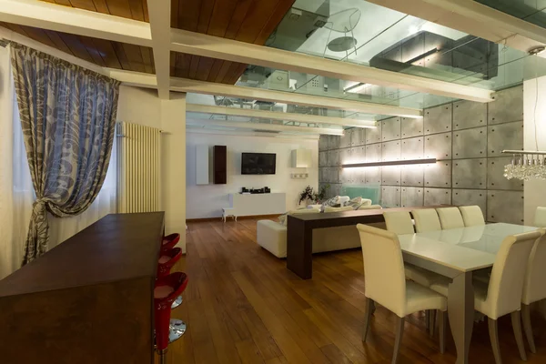 Interior, amplio loft, comedor — Foto de Stock
