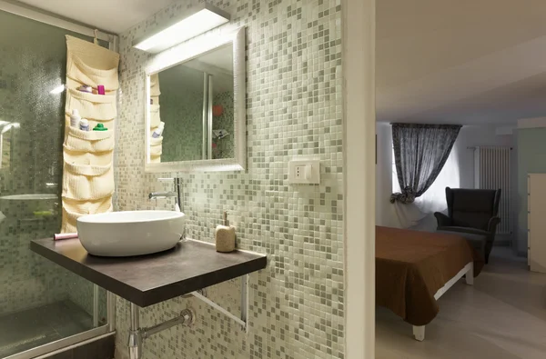 Kamar mandi dengan kamar mandi — Stok Foto
