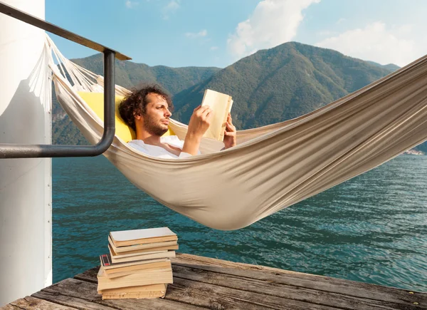 Relax in the hammock — Stock Photo, Image