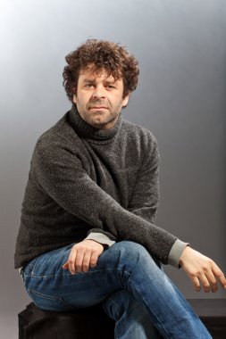 Akıllı adam görünümü