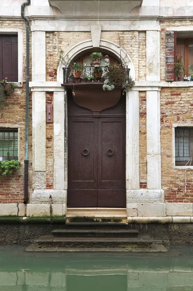 Calle característica de Venecia — Foto de Stock