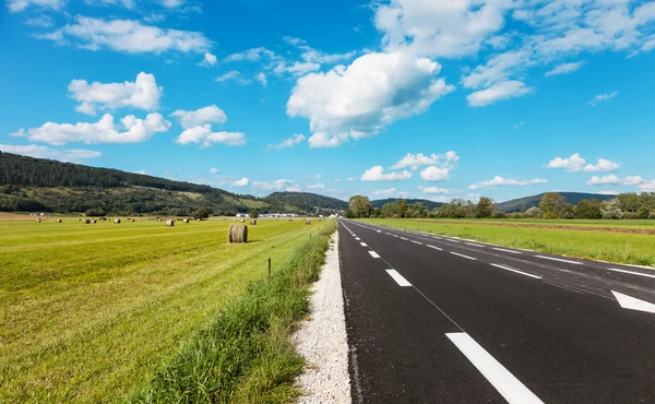 Asphalt road, outdoors — Stock Photo, Image