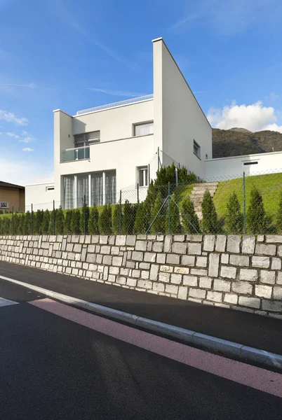 Exteriör modernt hus — Stockfoto