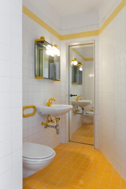 İçleri boş daire, banyo