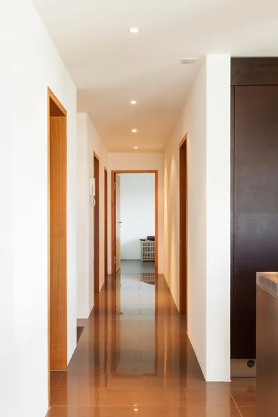 Moderno appartamento, corridoio — Foto Stock