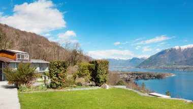 İsviçre manzara: Bahçe