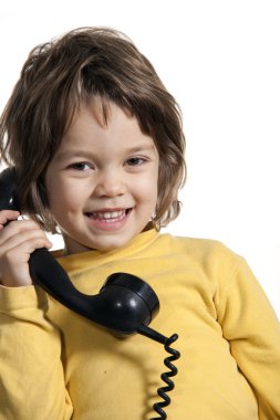 Telefonu Olan Küçük Kız