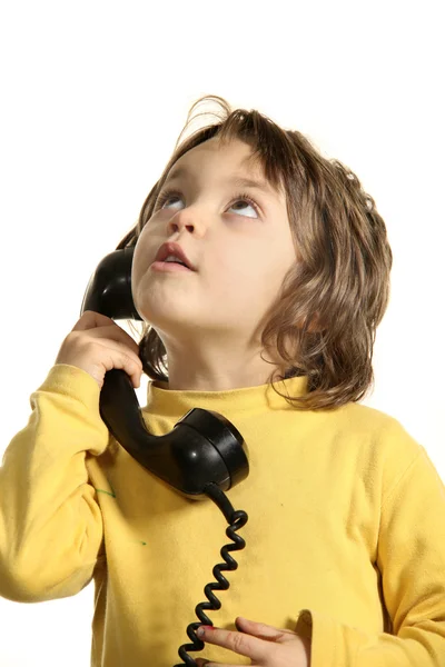 Telefonu Olan Küçük Kız — Stok fotoğraf