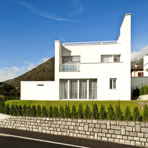 Exterior, modern huis — Stockfoto